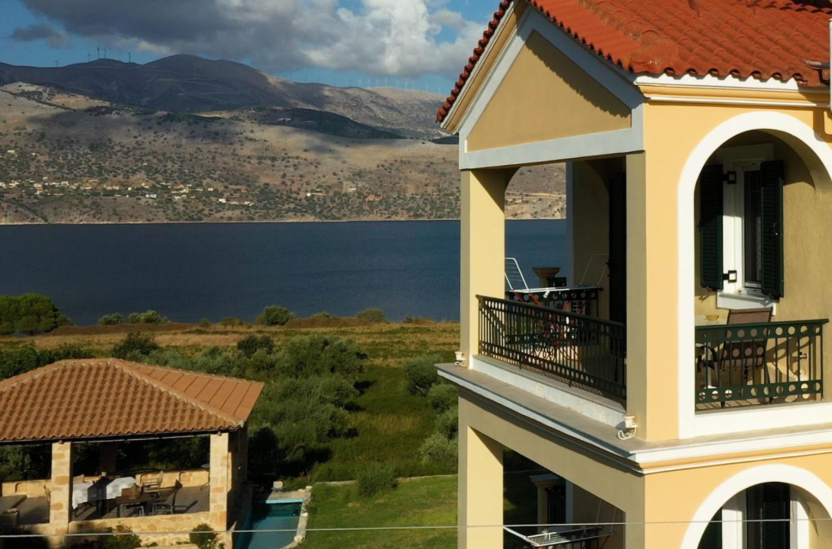 Remenata Apartment Lixouri Luaran gambar