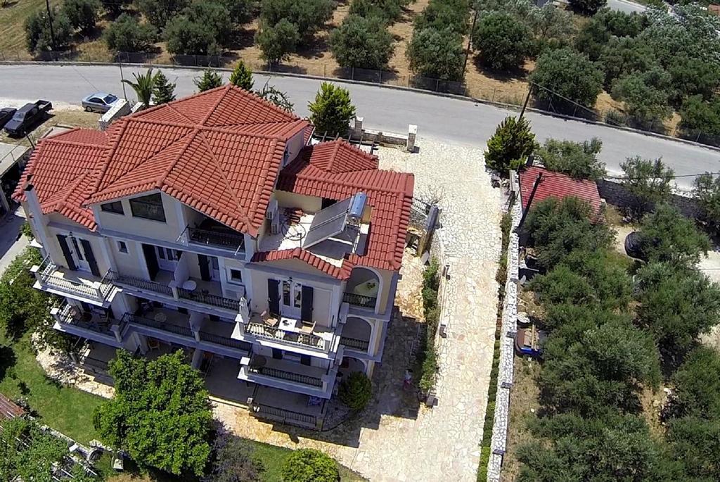 Remenata Apartment Lixouri Luaran gambar