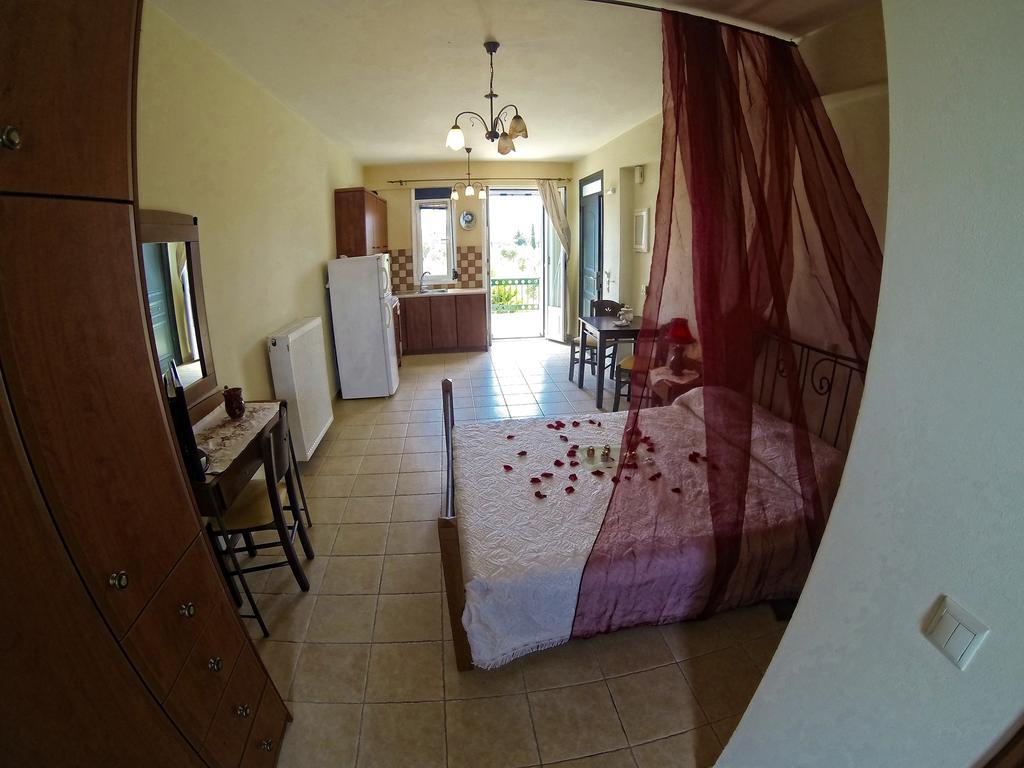 Remenata Apartment Lixouri Bilik gambar