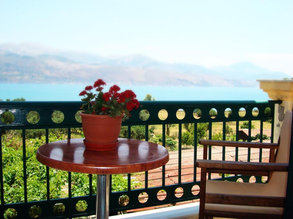 Remenata Apartment Lixouri Luaran gambar