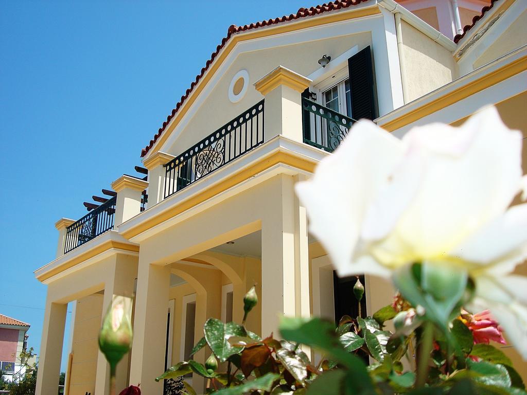 Remenata Apartment Lixouri Luaran gambar