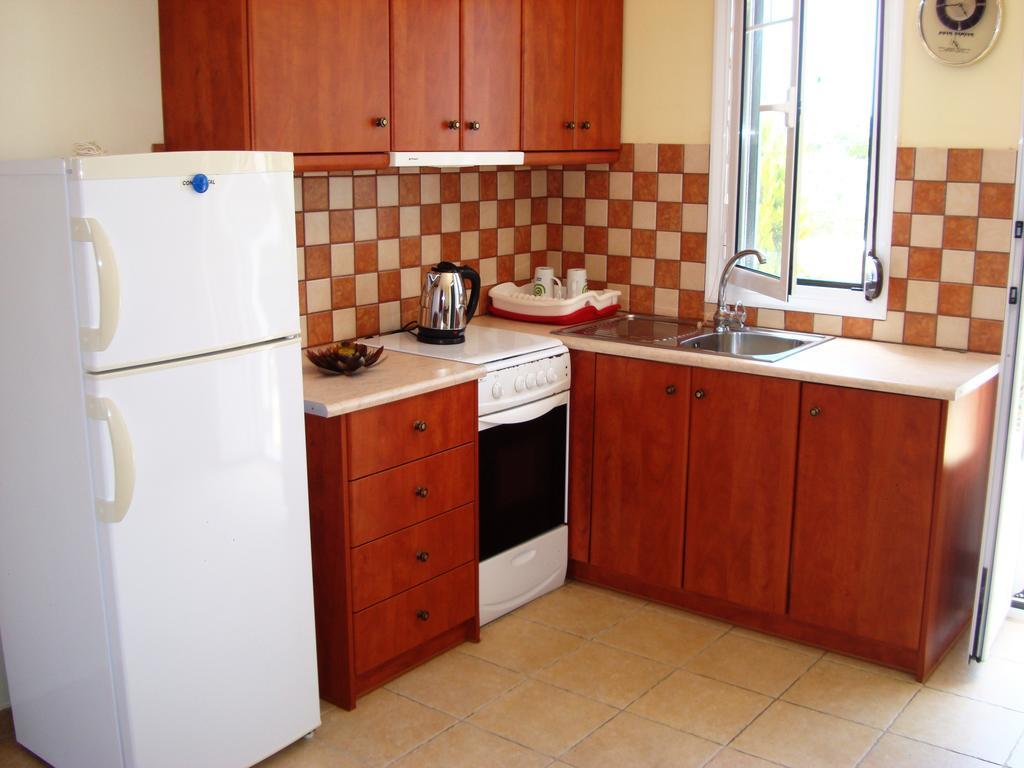 Remenata Apartment Lixouri Bilik gambar